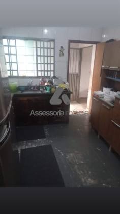 Casa Para Vender com 3 quartos no bairro Jardim Bandeirantes