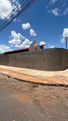 Casa Para Vender com 3 quartos 1 suítes no bairro ZENOM