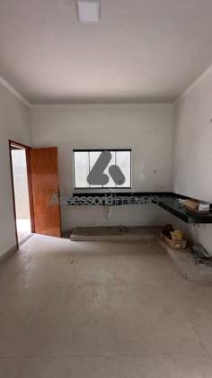 Casa Para Vender com 3 quartos 1 suítes no bairro Jardim Leonora