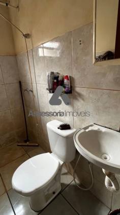 Casa Para Vender com 3 quartos no bairro Maria Luiza Machado