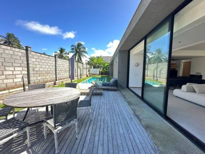 Casa de Luxo, 03 suítes e piscina privativa, em condomínio beira-mar em Tatuamunha - BA01