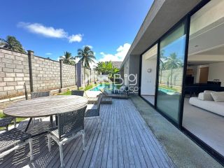 Casa de Luxo, 03 suítes e piscina privativa, em condomínio beira-mar em Tatuamunha - BA01