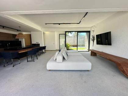 Casa de Luxo, 03 suítes e piscina privativa, em condomínio beira-mar em Tatuamunha - BA01