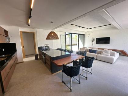 Casa de Luxo, 03 suítes e piscina privativa, em condomínio beira-mar em Tatuamunha - BA01