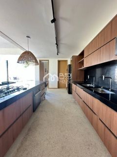 Casa de Luxo, 03 suítes e piscina privativa, em condomínio beira-mar em Tatuamunha - BA01