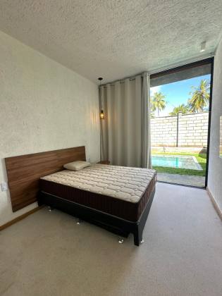 Casa de Luxo, 03 suítes e piscina privativa, em condomínio beira-mar em Tatuamunha - BA01