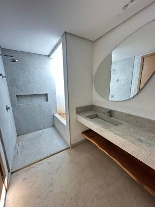 Casa de Luxo, 03 suítes e piscina privativa, em condomínio beira-mar em Tatuamunha - BA01