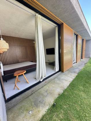 Casa de Luxo, 03 suítes e piscina privativa, em condomínio beira-mar em Tatuamunha - BA01