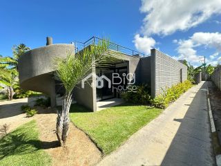 Casa de Luxo, 03 suítes e piscina privativa, em condomínio beira-mar em Tatuamunha - BA01