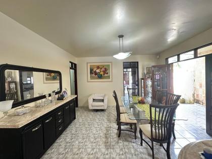 Bairro Gruta de Lourdes, excelente casa disponível para venda - BA09