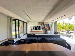 Casa de Luxo, cinematográfica, 04 suítes e piscina privativa, em condomínio beira-mar em Tatuamunha - BA10