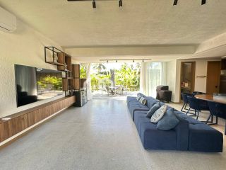 Casa de Luxo, cinematográfica, 04 suítes e piscina privativa, em condomínio beira-mar em Tatuamunha - BA10