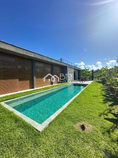 Casa de Luxo, cinematográfica, 04 suítes e piscina privativa, em condomínio beira-mar em Tatuamunha - BA10