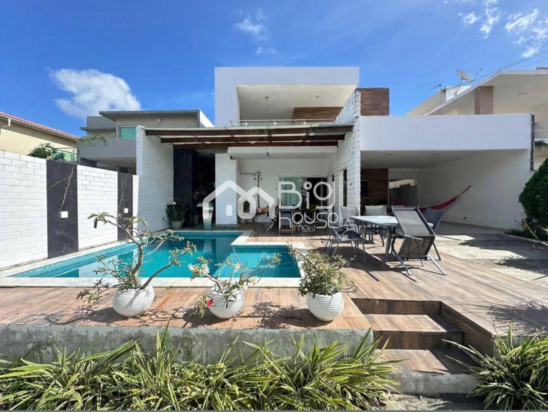 Casa de excelente padrão no Condomínio Jardim Europa - BA14