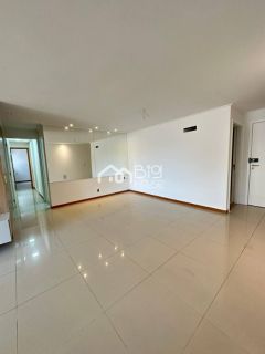 Edificio de excelente padrão, muito bem localizado, próximo ao Colégio Santa Ursula e Reitoria do IFAL, a 3 quadras da beira-mar da praia da Jatiúca - BA 18