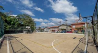 Casa de Condomínio Para Vender com 2 quartos no bairro Los Álamos  em Cotia