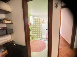 Casa Para Vender com 5 quartos 1 suítes no bairro Granja Viana em Cotia