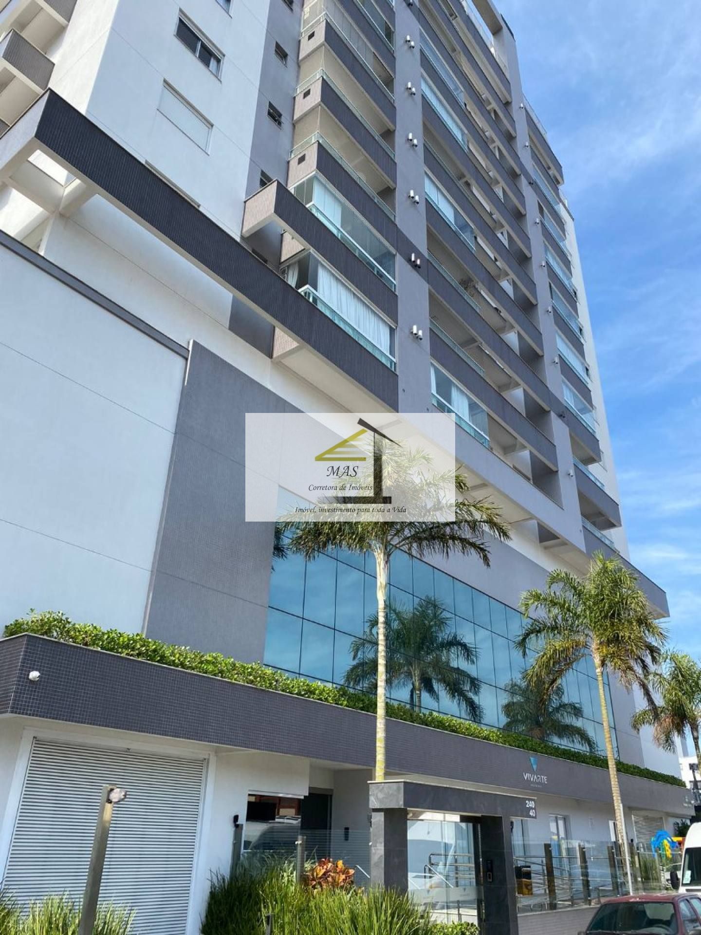 Excelente apto TERRAÇO à venda em alto padrão no KOBRASOL