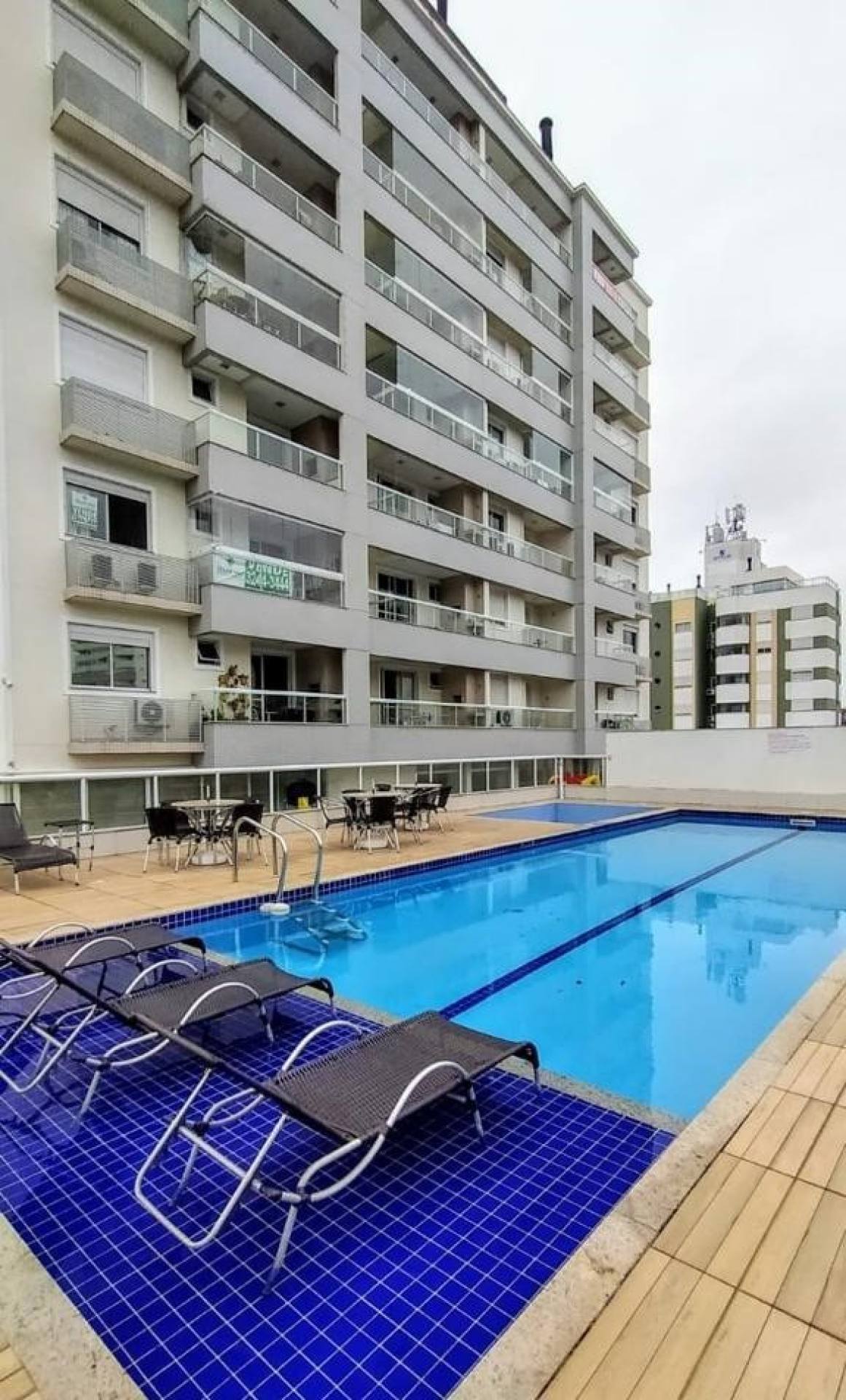 Lindo apartamento de 02 dormitórios no Cond.Balneário dos Corais