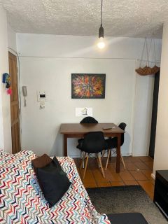 Apartamento de 02 dormitórios em excelente localização no Kobrasol