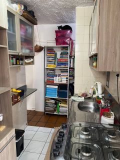 Apartamento de 02 dormitórios em excelente localização no Kobrasol