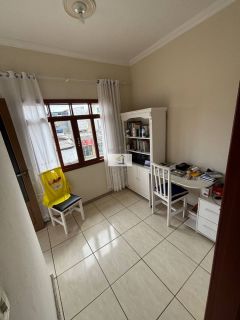 Conjunto de 02 sobrados e uma casa de madeira  à venda - Praia João Rosa