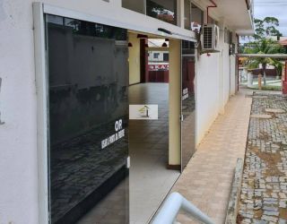 Linda loja comercial bem localizada com 205m²