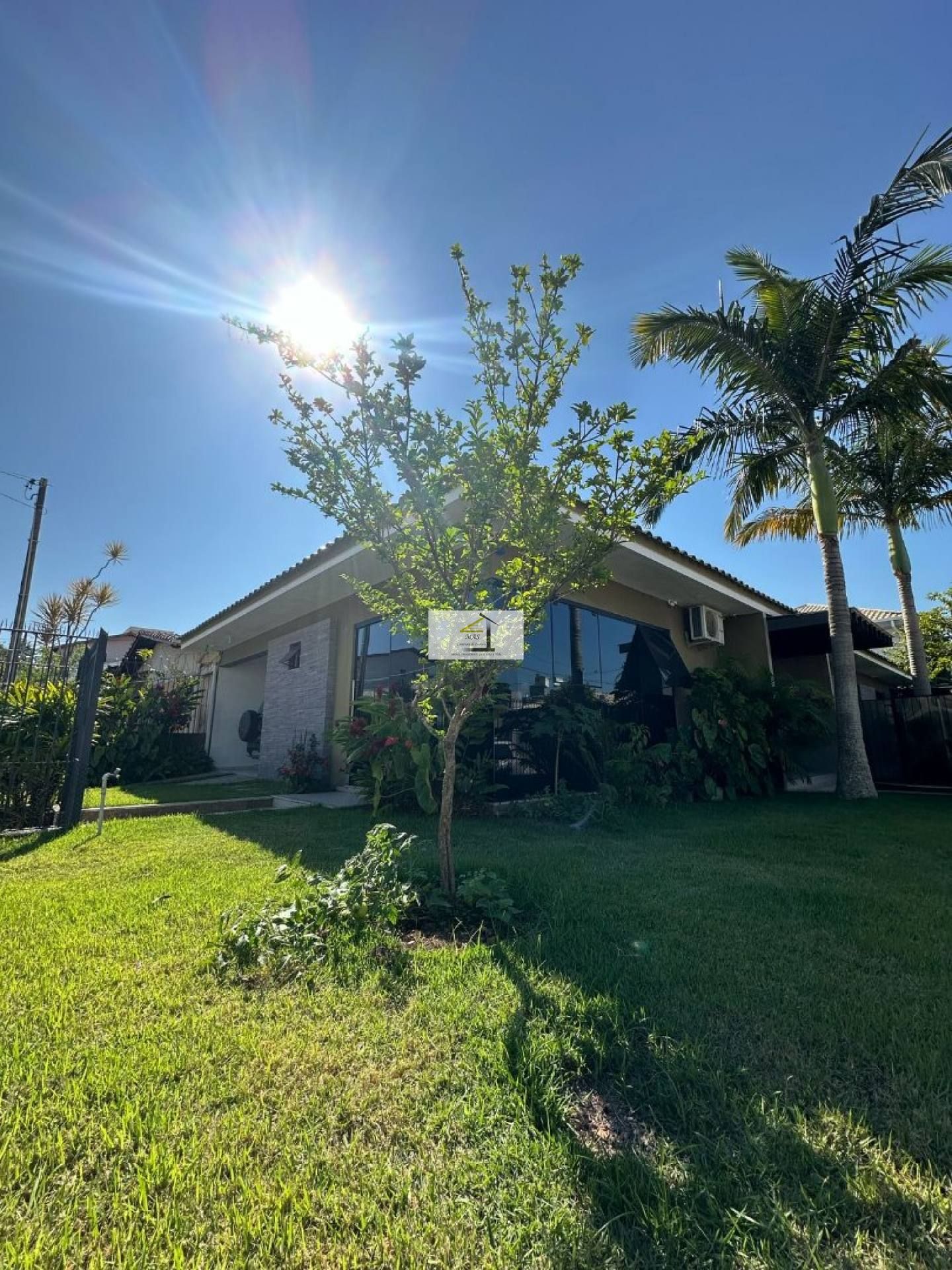 Casa de Vila Para Vender com 3 quartos 1 suítes no bairro Abraão em Florianópolis