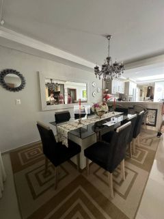 RARIDADE! Excelente casa à venda de 3 dormitórios no Estreito