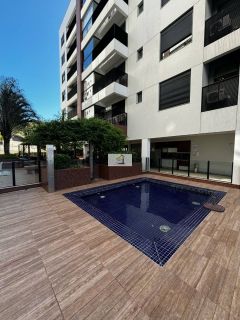 Lindo apartamento em alto padrão de 02 quartos com suíte e garagem.