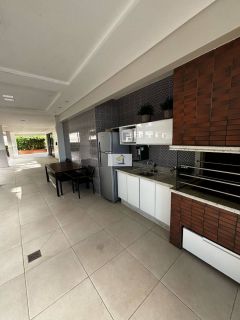 Lindo apartamento em alto padrão de 02 quartos com suíte e garagem.