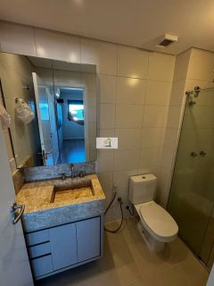 Lindo apartamento em alto padrão de 02 quartos com suíte e garagem.