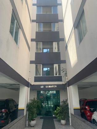 Apartamento com excelente localização de frente ao calçadão do kobrasol.