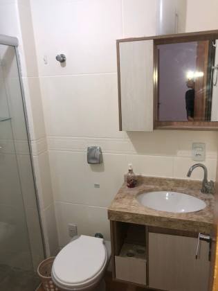 Apartamento com excelente localização de frente ao calçadão do kobrasol.