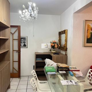 Ótimo Apartamento Semi-Mobiliado à Venda no Kobrasol – São José/SC