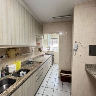 Ótimo Apartamento Semi-Mobiliado à Venda no Kobrasol – São José/SC