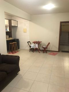 Apartamento semi mobiliado de 02 quartos em Serraria