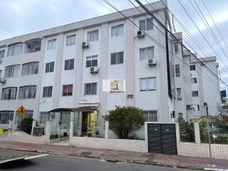 Imperdível! Apto térreo 2 Quartos com Sacada no Kobrasol – Ótima Localização!