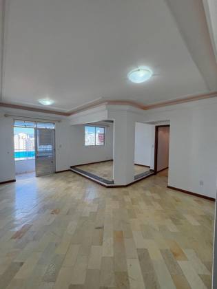 Apartamento com Vista para o Mar no Kobrasol – 2 Quartos (1 Suíte com Banheira)!