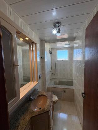 Apartamento com Vista para o Mar no Kobrasol – 2 Quartos (1 Suíte com Banheira)!