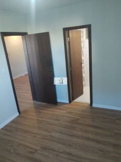 Lindo apartamento de 01 quarto em excelente localização em Coqueiros.