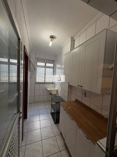 Excelente apartamento de 2 quartos sendo um súite no coração do bairro Kobrasol