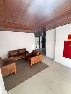 Excelente apartamento de 3 quartos com garagem proximo da UFSC
