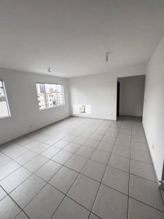 Excelente apartamento de 3 quarto com suite em otima localização em Campinas