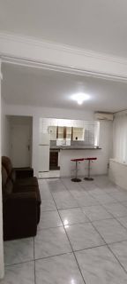 Linda Kitinete semi mobiliada com excelente localização no Kobrasol