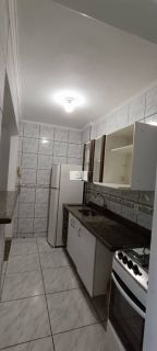 Linda Kitinete semi mobiliada com excelente localização no Kobrasol