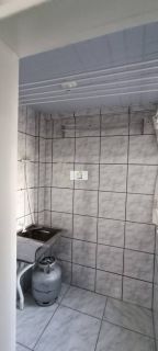 Linda Kitinete semi mobiliada com excelente localização no Kobrasol