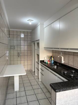 Apartamento 2 Quartos com Planejados em Capoeiras – Conforto e Praticidade