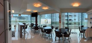 Apartamento 2 Suítes, Sacada com Churrasqueira, e garagem no Kobrasol – Excelente Localização