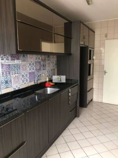 Apartamento de 03 quartos mobiliado ideal pra quem busca localização e comodidade